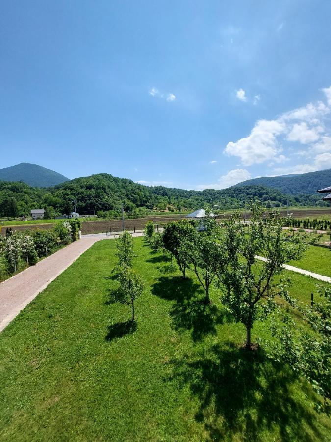 La Reina Una Bihac Exterior photo