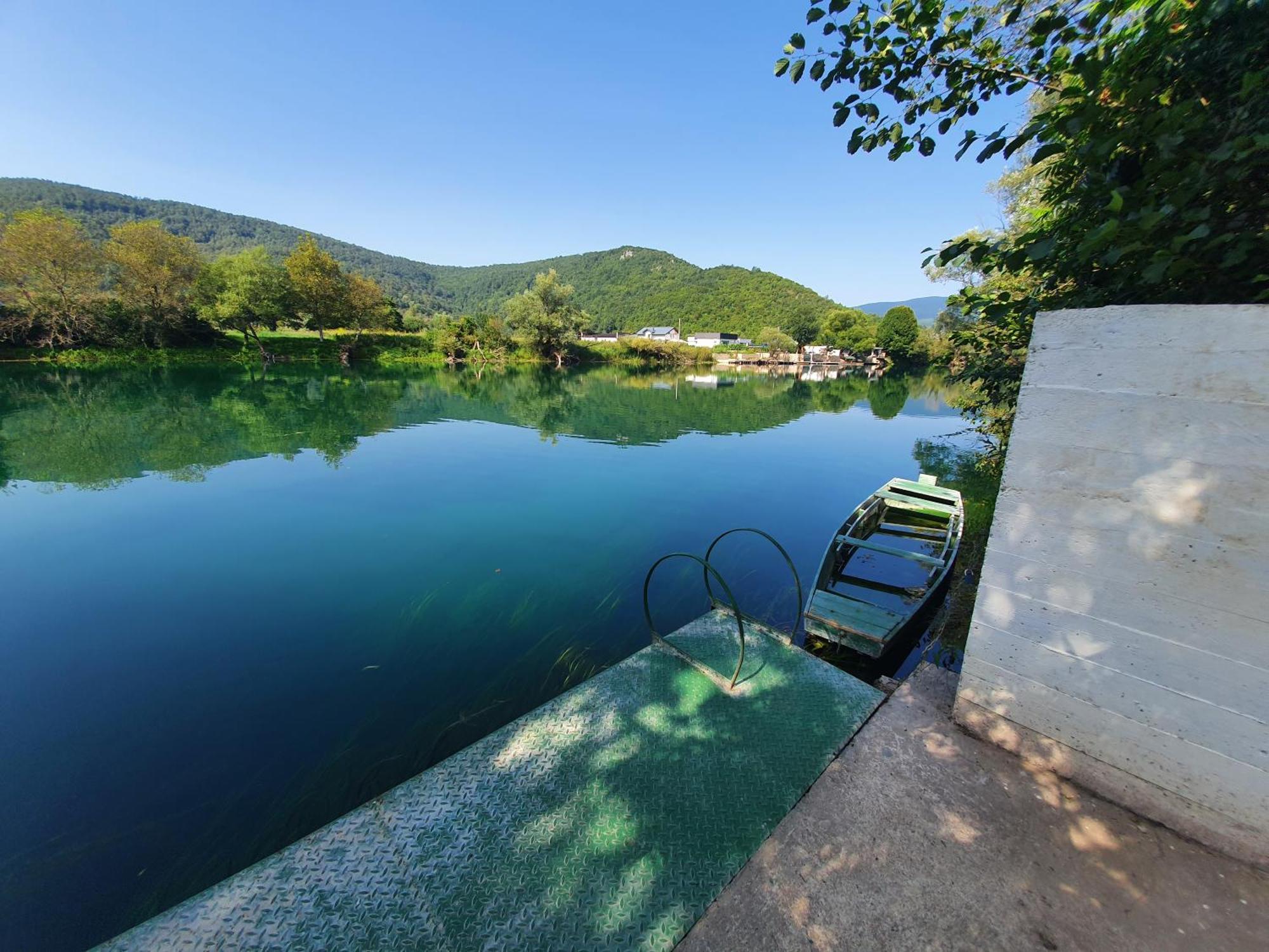 La Reina Una Bihac Exterior photo